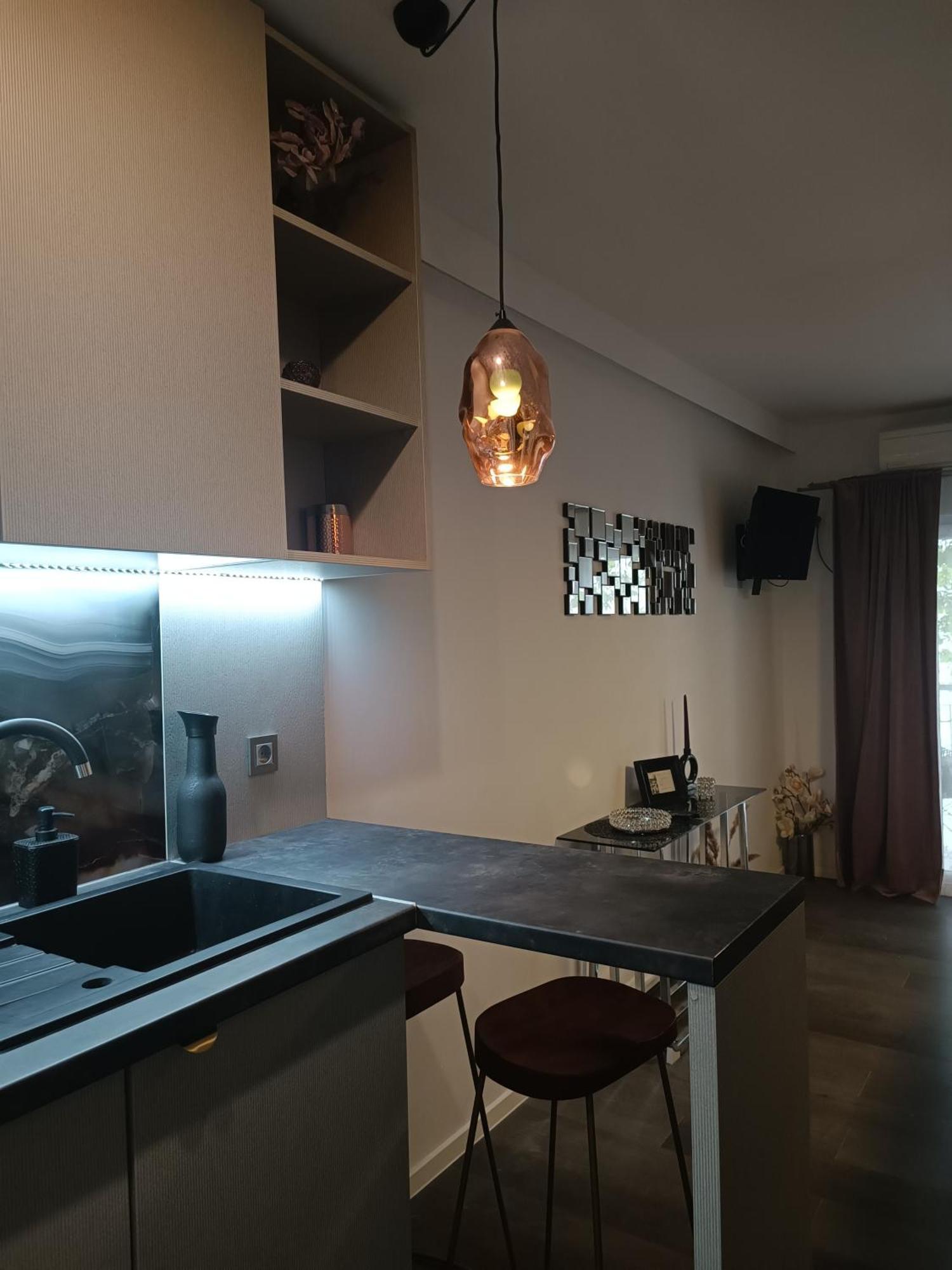 Studio Apartment Purple Sunset - 2+1 Baška Voda Kültér fotó